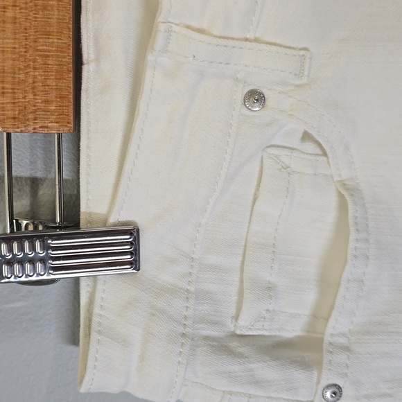 Jessica Simpson Jeans Women's Size 12 White Rolled crop Skinny White Jeans - Picture 7 of 11